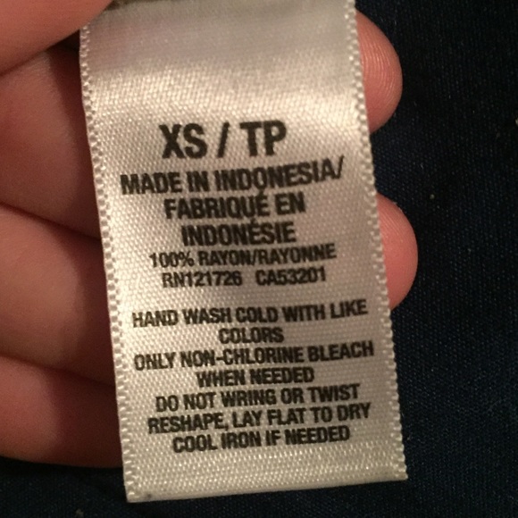 Shorts - Picture 2 of 3